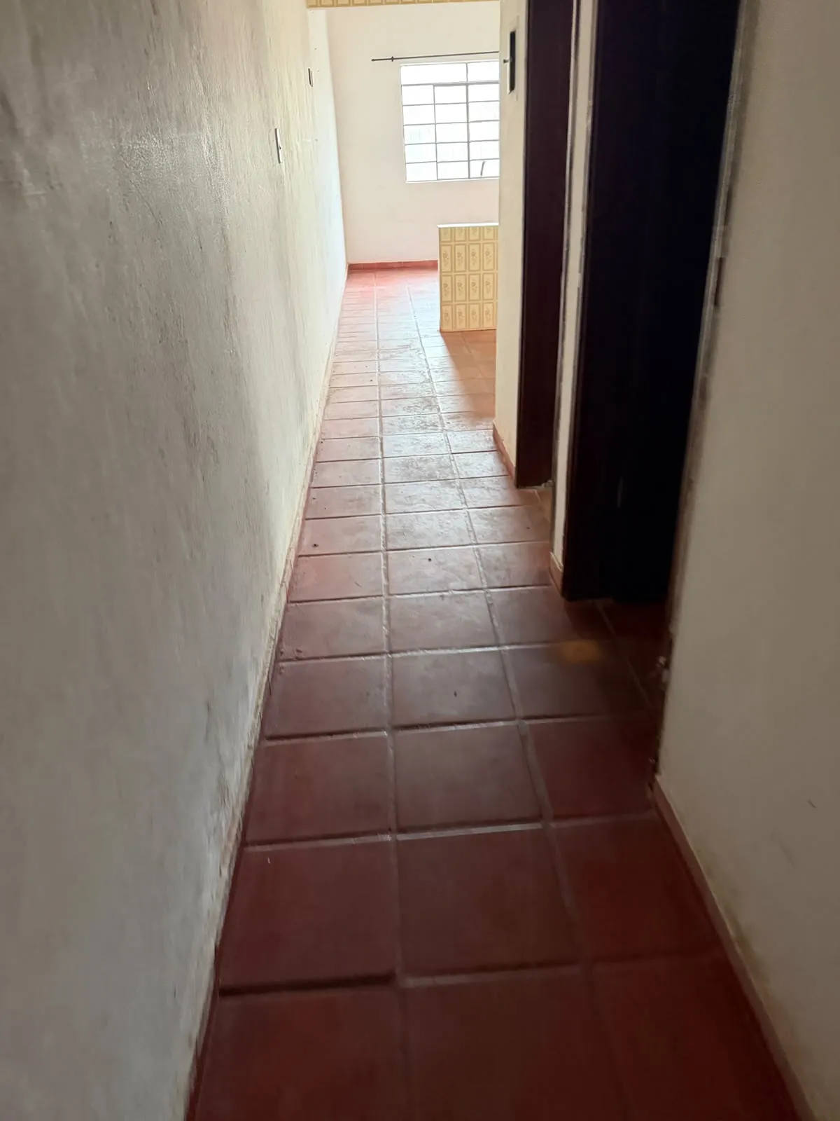 Casa de 2 dormitórios para reformar em terreno de 126 m² no Balneário Indaiá — foto 5