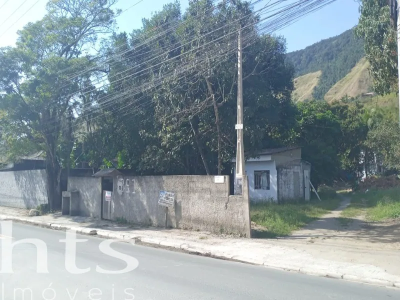 Area · Jaraguá